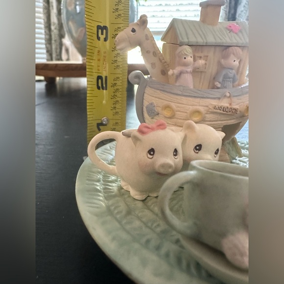 Precious Moments Enesco Collectible miniature tea set - Picture 10 of 11